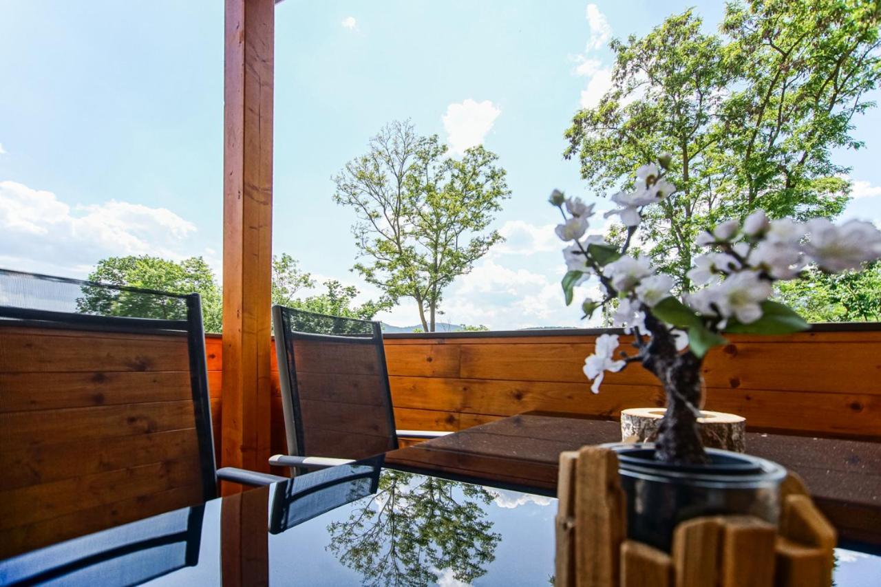 Auszeit Steiraland 7 Mit Ueberdachten Balkon Und Parkplatz ลีโอเบน ภายนอก รูปภาพ