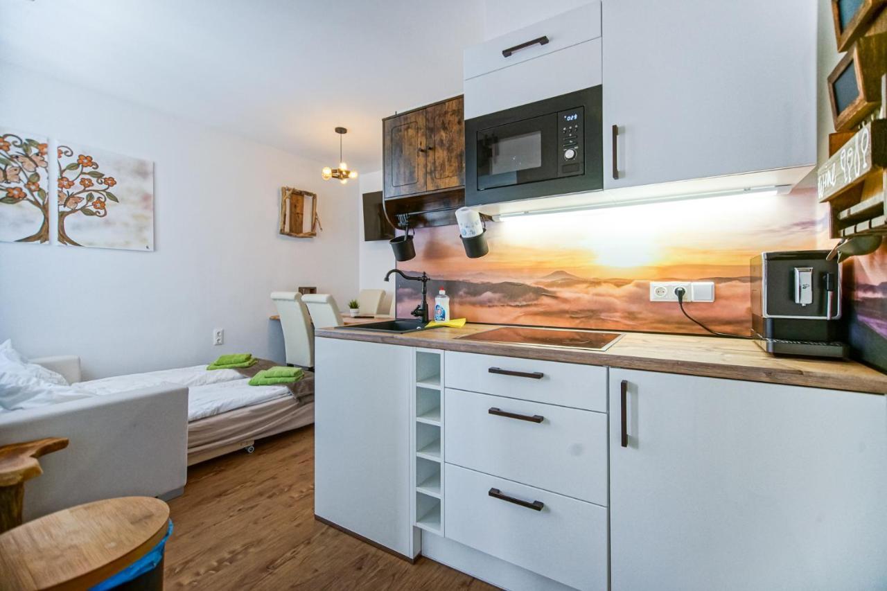 Auszeit Steiraland 7 Mit Ueberdachten Balkon Und Parkplatz ลีโอเบน ภายนอก รูปภาพ