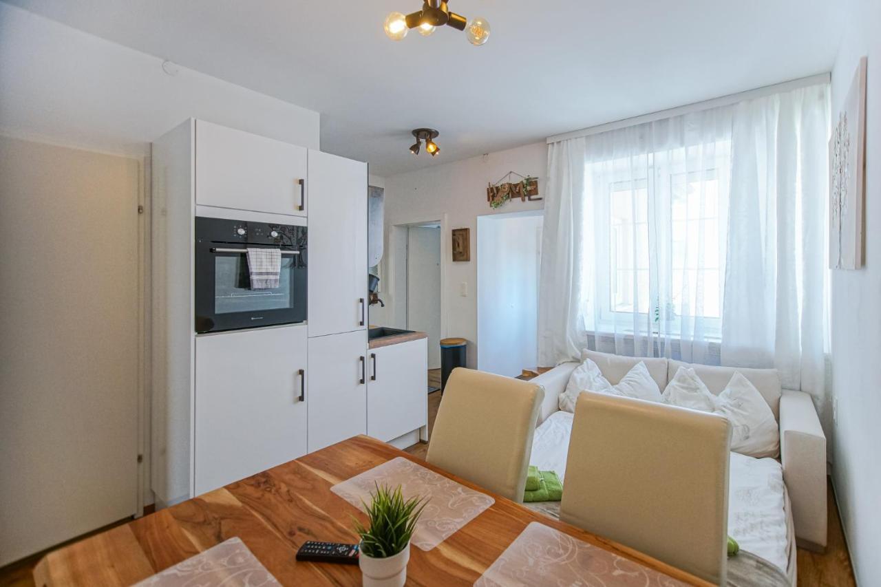 Auszeit Steiraland 7 Mit Ueberdachten Balkon Und Parkplatz ลีโอเบน ภายนอก รูปภาพ